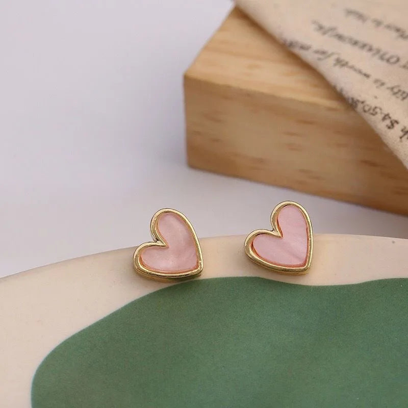 Cut heart earring