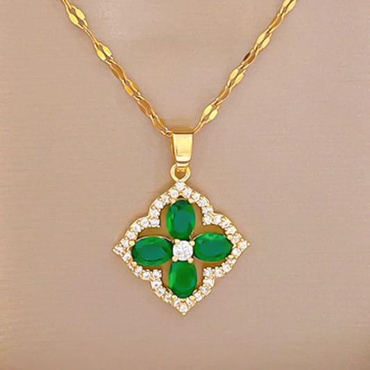 Green flower Necklace