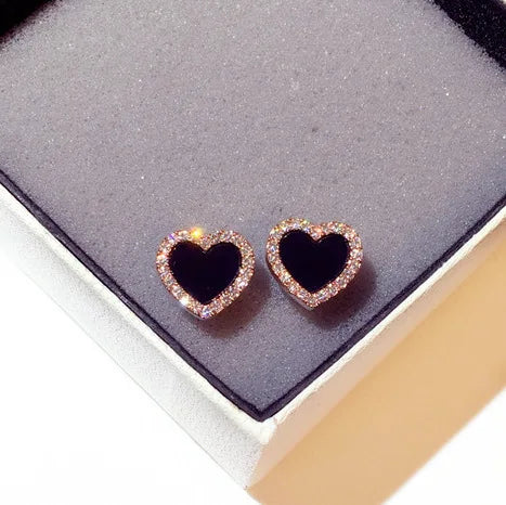 Cut heart earring